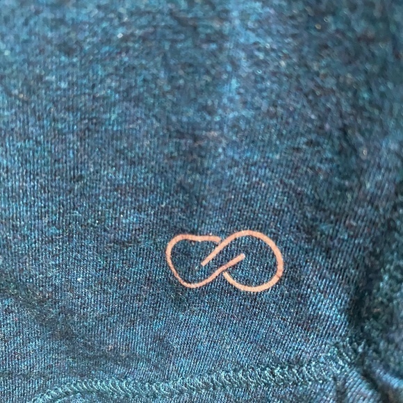 Calia by Carrie Underwood Blue Womens Long Sleeved Top Size Medium - Picture 2 of 5